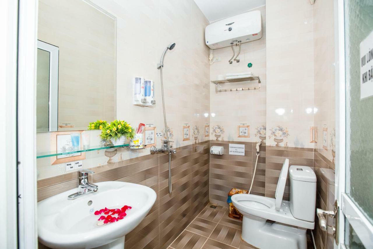 Dang Quang Guesthouse Ha Long Bagian luar foto
